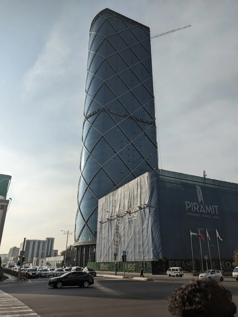 Piramit Tower